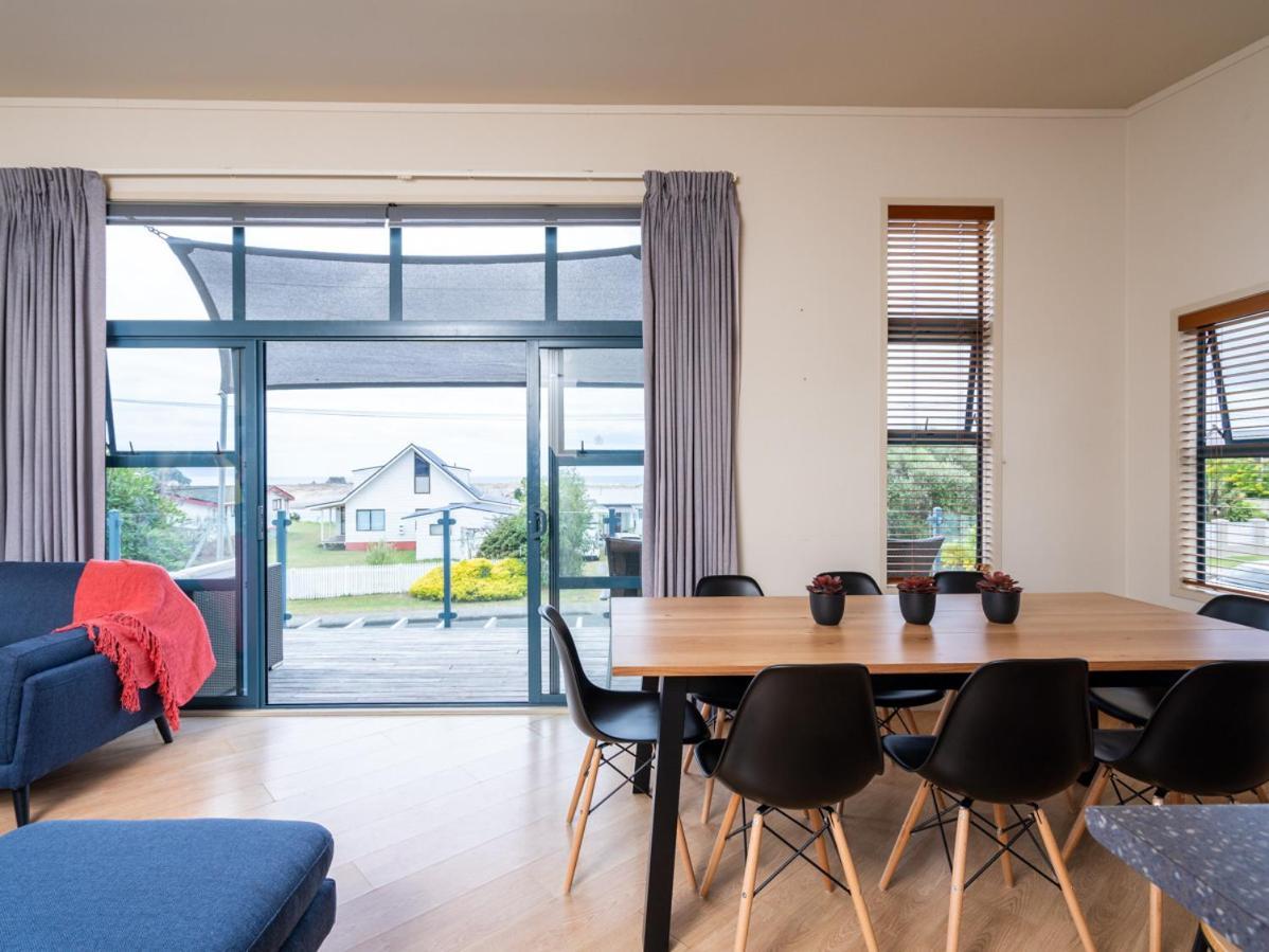Oceans 8 - Mangawhai Heads Holiday Home Exterior foto