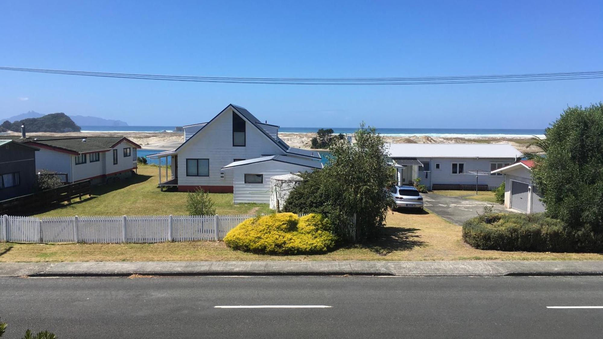 Oceans 8 - Mangawhai Heads Holiday Home Exterior foto